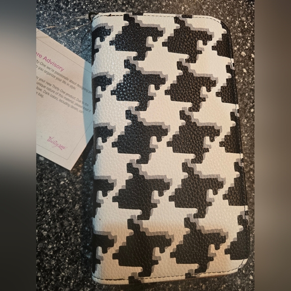Thirty-One Gifts All About the Benjamins wallet Classic Houndstooth Pebble Nwt - Picture 5 of 10